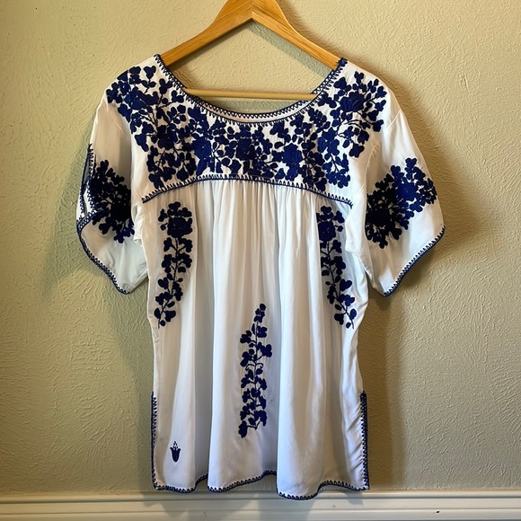 J Marie Collections Tops - J Marie Collections Leah Embroidered Top